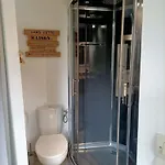 Le Temps D'un Instant ベッド・アンド・ブレックファスト 3*