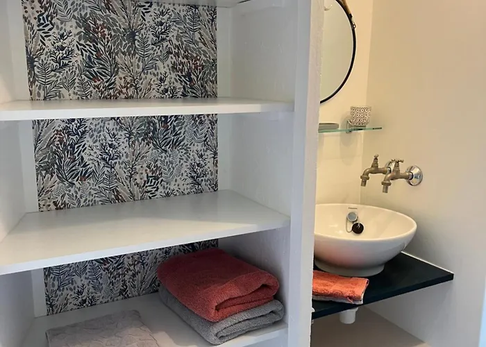 Le Temps D'un Instant Bed & Breakfast 3*